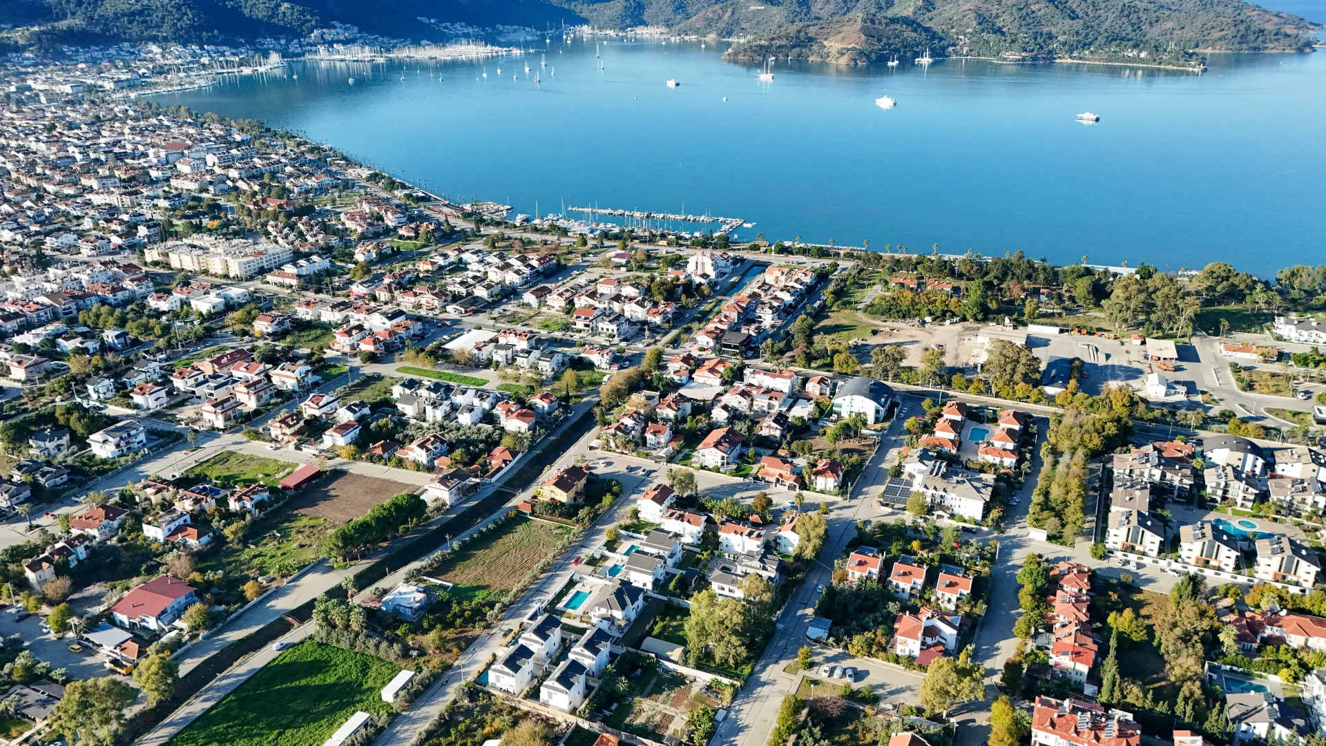 Роскошная и комфортабельная отдельная вилла с бассейном в районе Бабатаşı, Фетхие